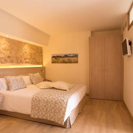 Agroturismo S'arbocar Farm stay *