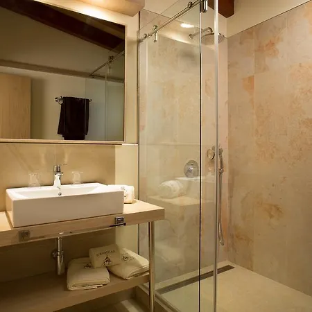 Agroturismo S'arbocar Farm stay *